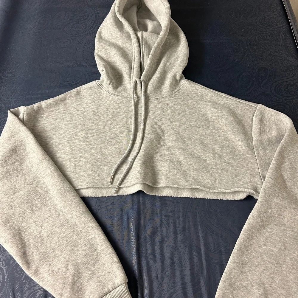 Cropped Hoodie - Picture 1 of 3